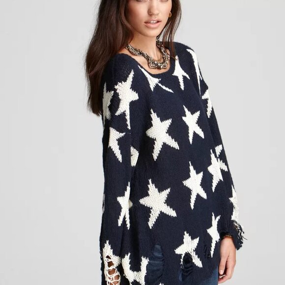 Wildfox Seeing Stars Distressed Sweater – As Seen on Taylor Swift & Selena Gomez - Picture 3 of 11
